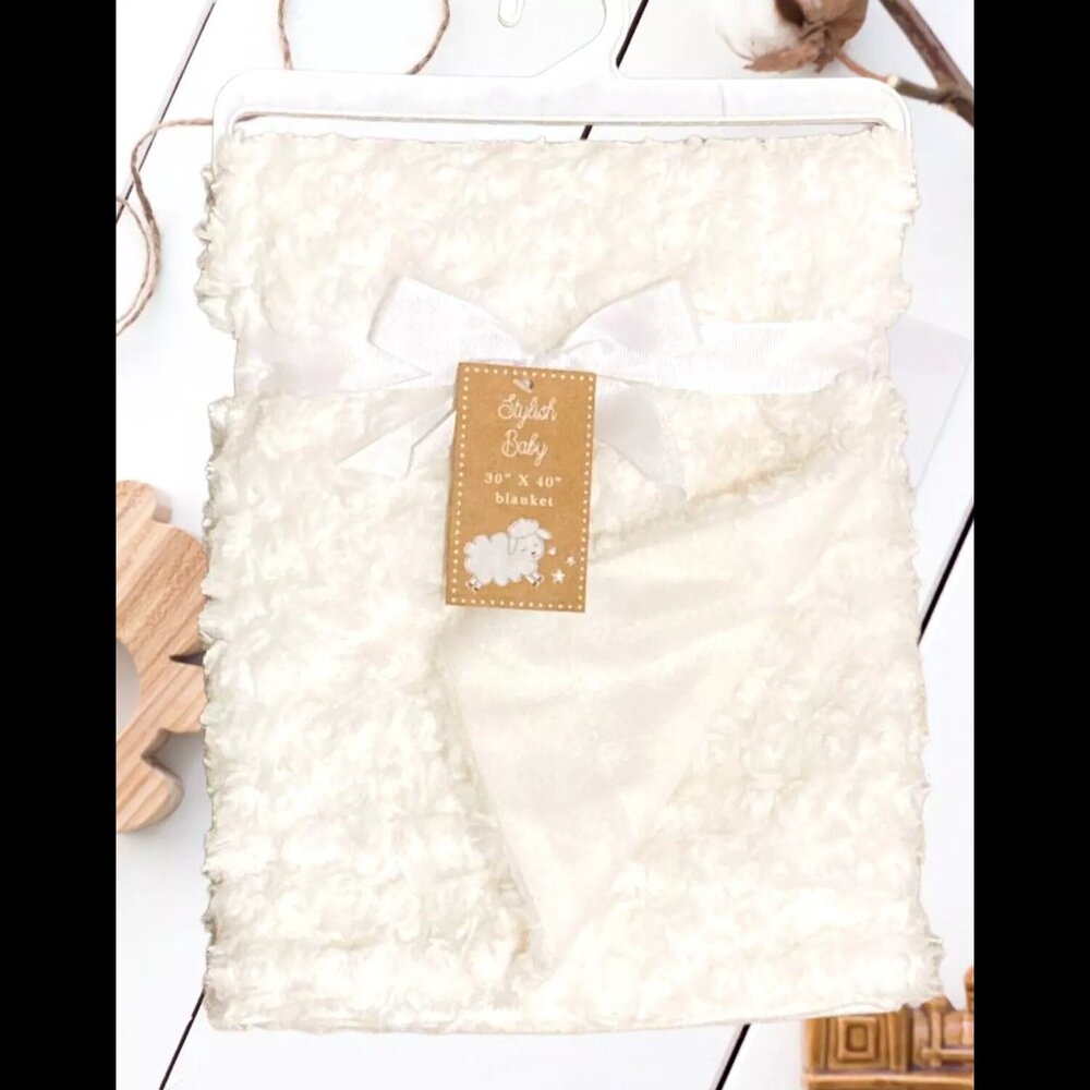 Plush White Baby -Rose Twirl -Glimmer Blanket 30x40 Soft New